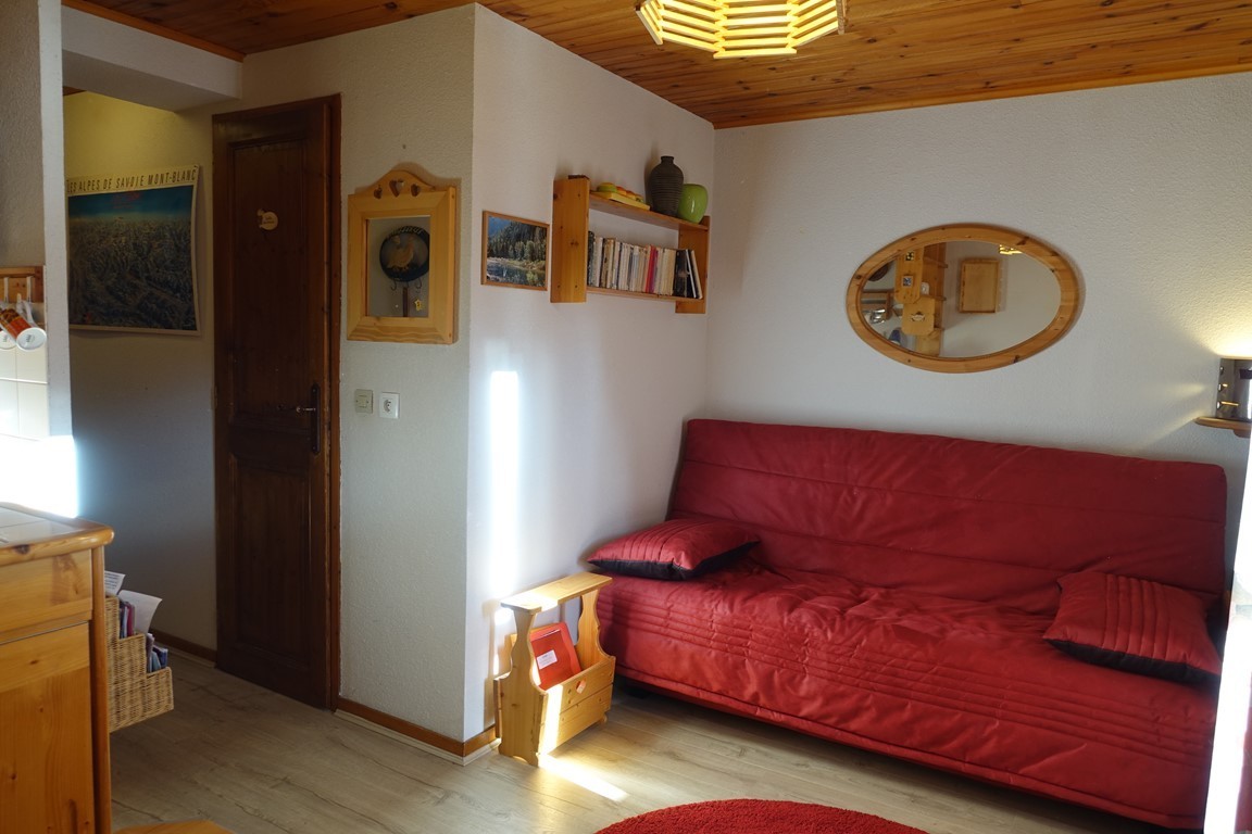 Appartement 4 à 5 personnes avec ascenseur.  Bien équipé, cosy, centre village