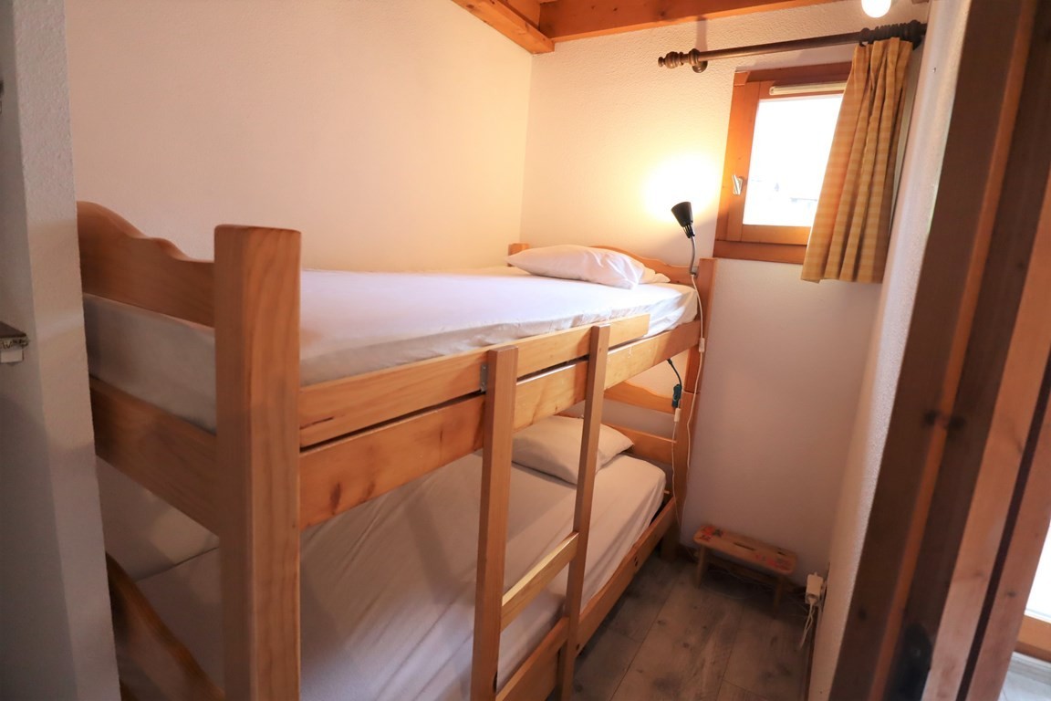 Triplex 6 personnes au centre du village, proximité des  remontées mécaniques, Est