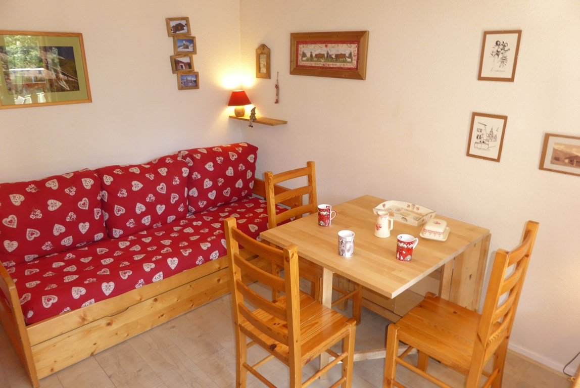 Appartement 4 personnes, esprit montagne, centre village, proche des remontées mécaniques