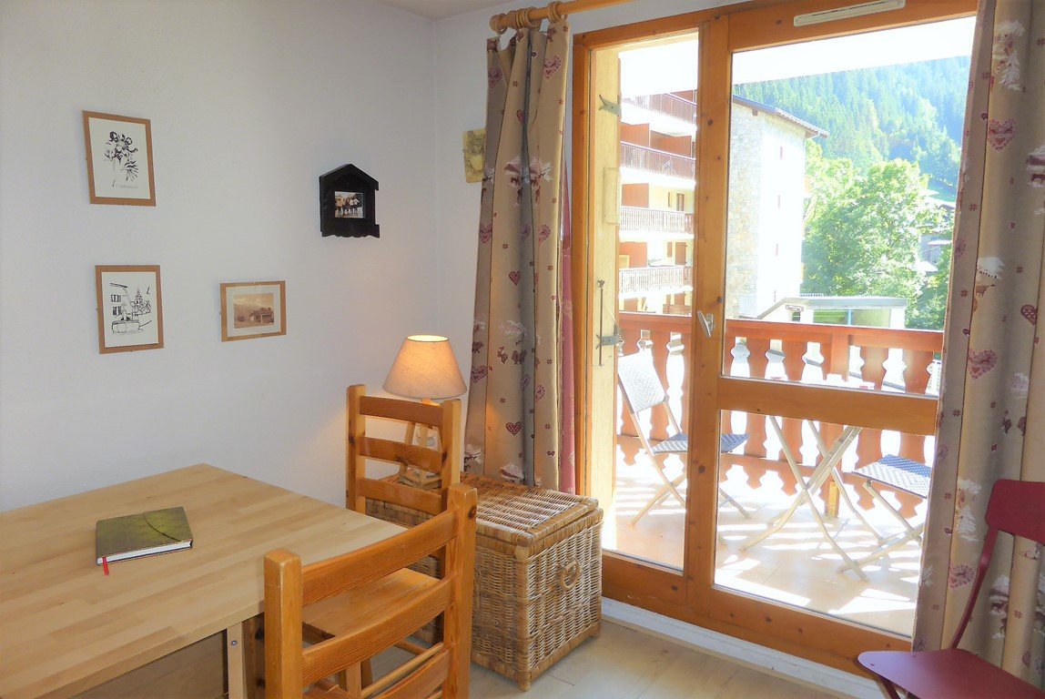 Appartement 4 personnes, esprit montagne, centre village, proche des remontées mécaniques