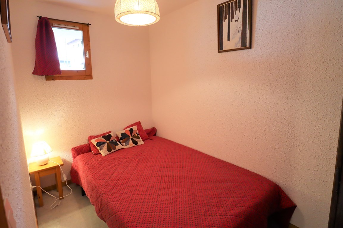 Appartement  pour  4 à 6 personnes avec vue sur le village et la roche Parstire