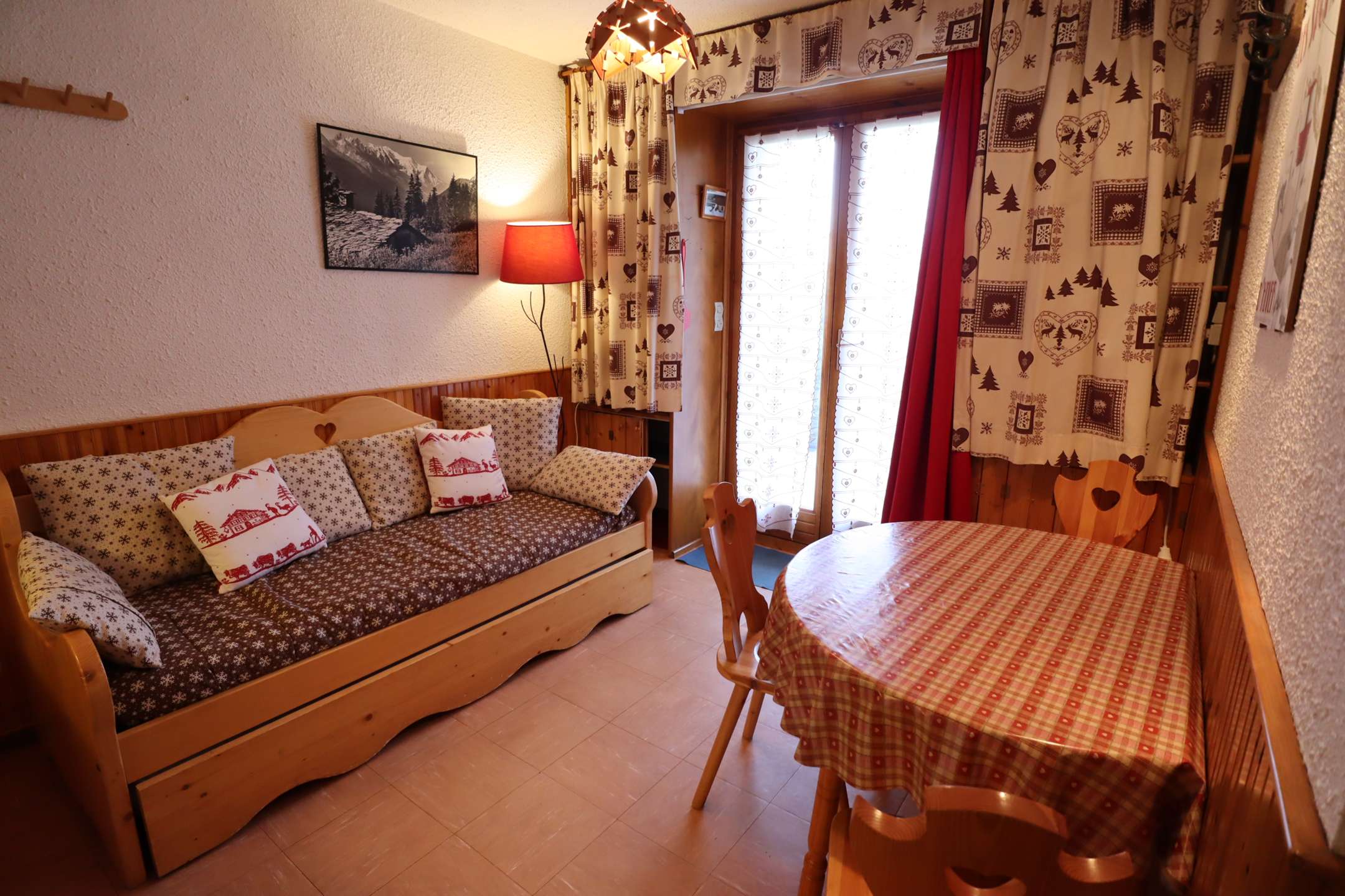 Appartement pour 2 à 4 pers. dans un chalet calme