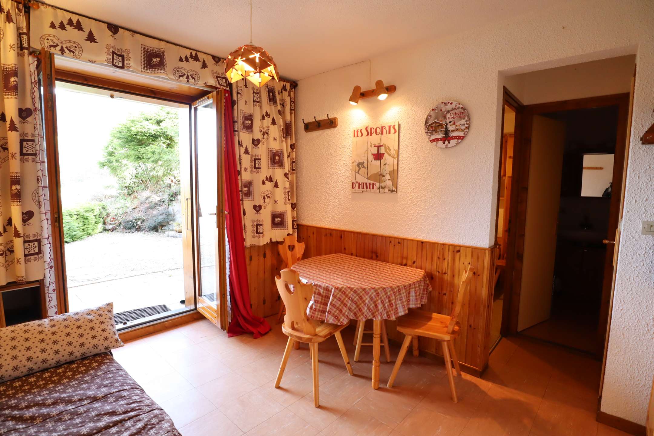 Appartement pour 2 à 4 pers. dans un chalet calme
