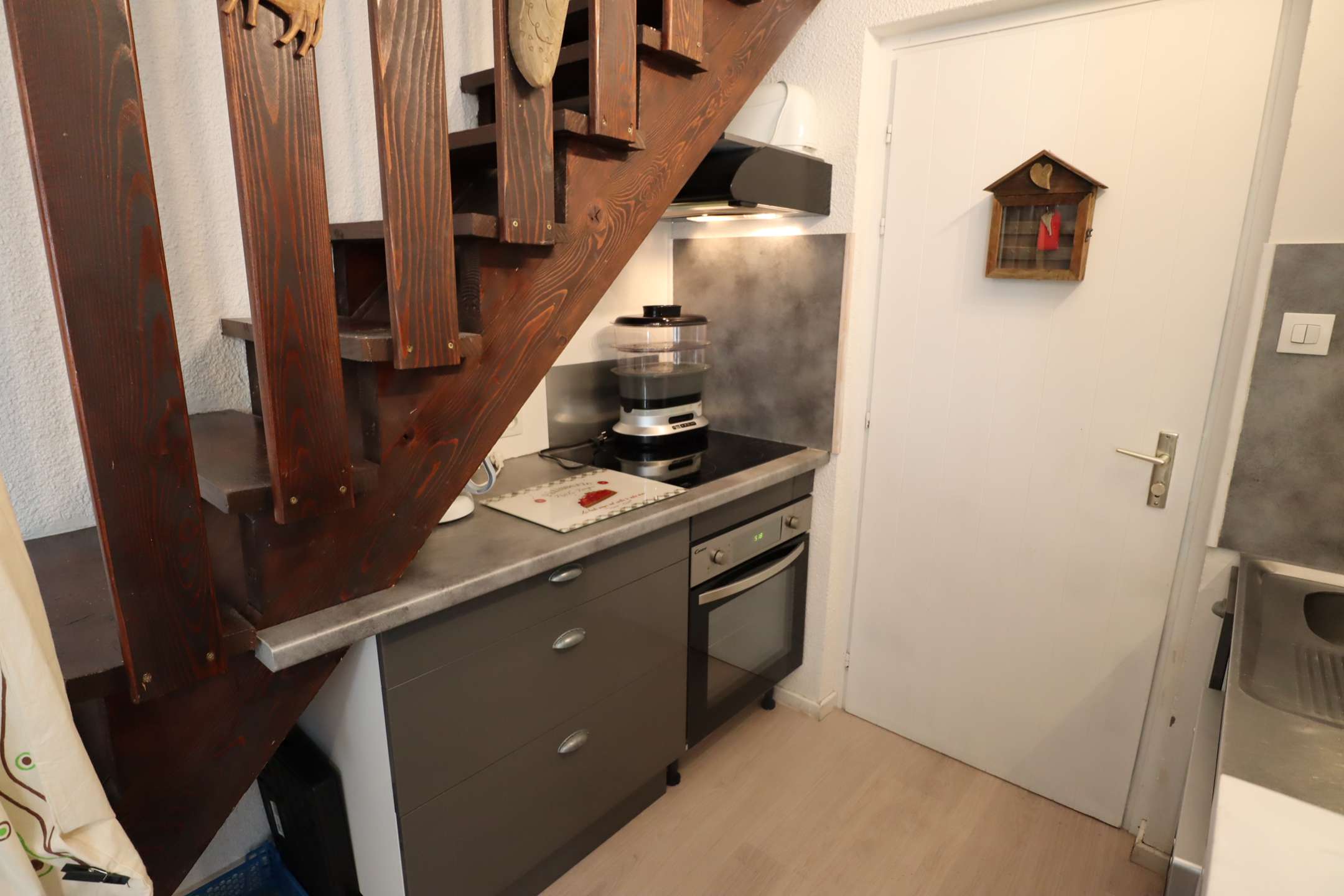 DUPLEX TRES AGREABLE, LUMINEUX ET BIEN EQUIPE POUR 4 A 6 PERSONNES. Classé **