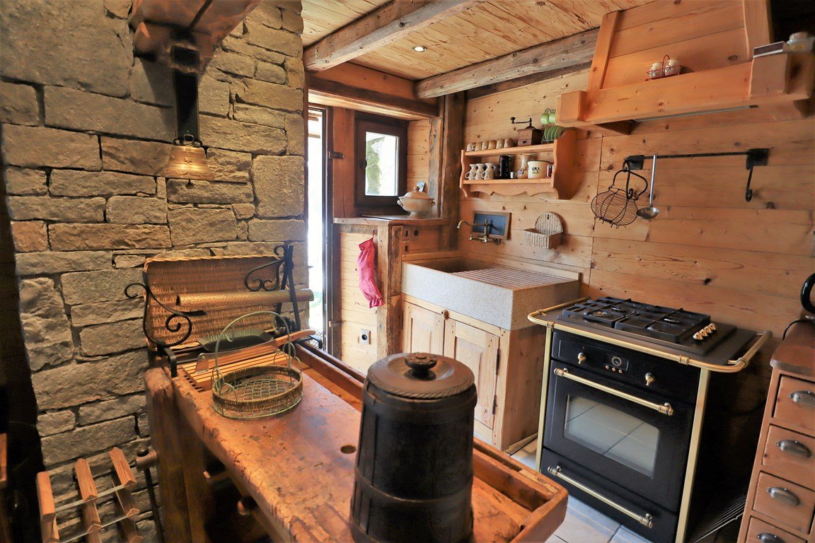 Vue surplombant le hameau Planay, chalet 6 personnes classé 2 étoiles, plein sud