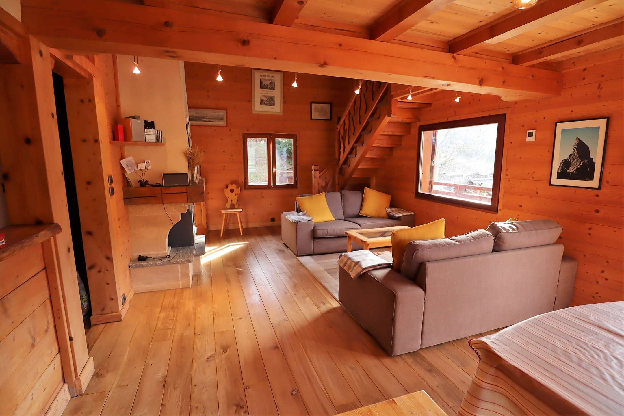 Chalet familial fonctionnel pour 10 personnes à 5 minutes du centre village - wifi inclus