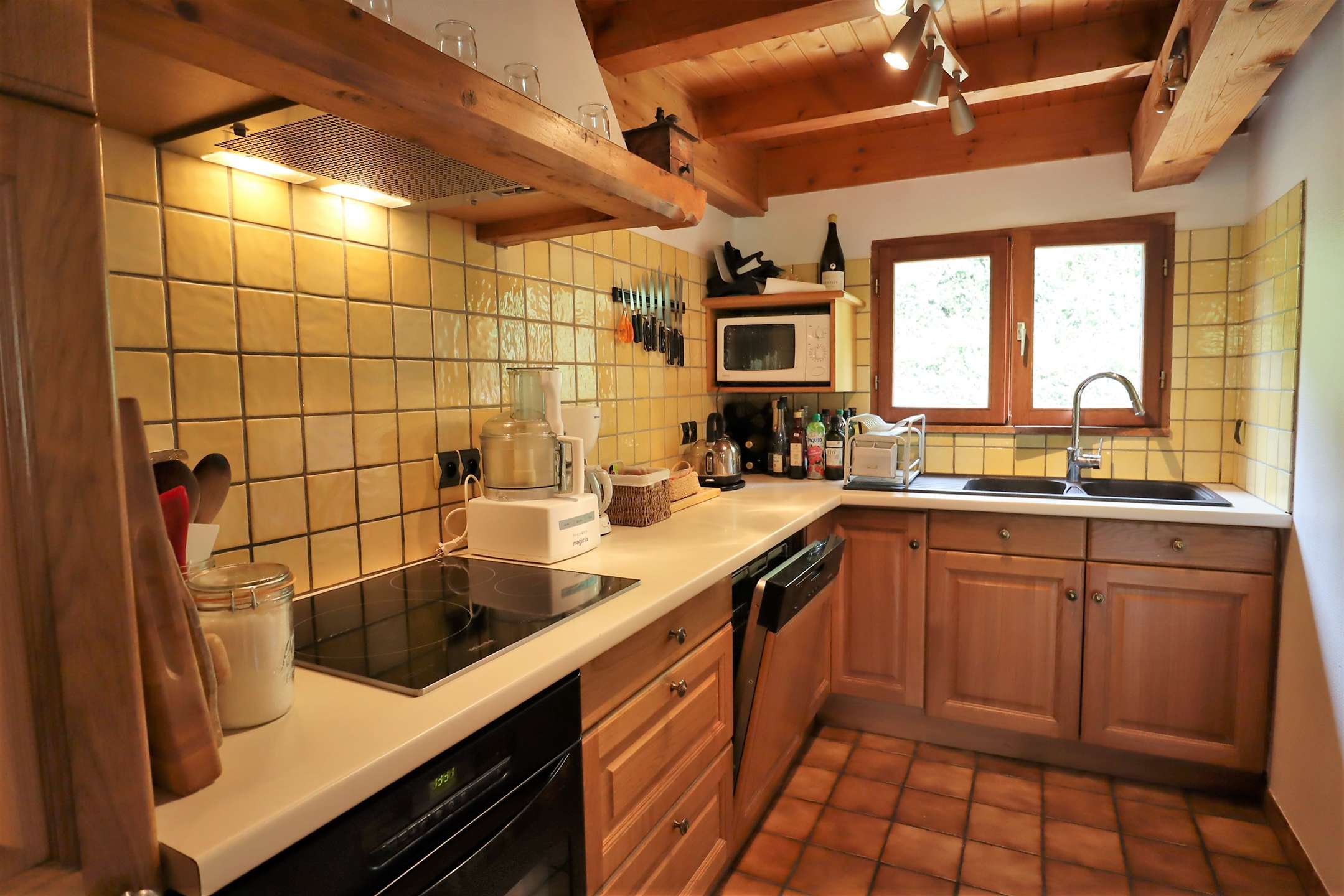 Chalet familial fonctionnel pour 10 personnes à 5 minutes du centre village - wifi inclus