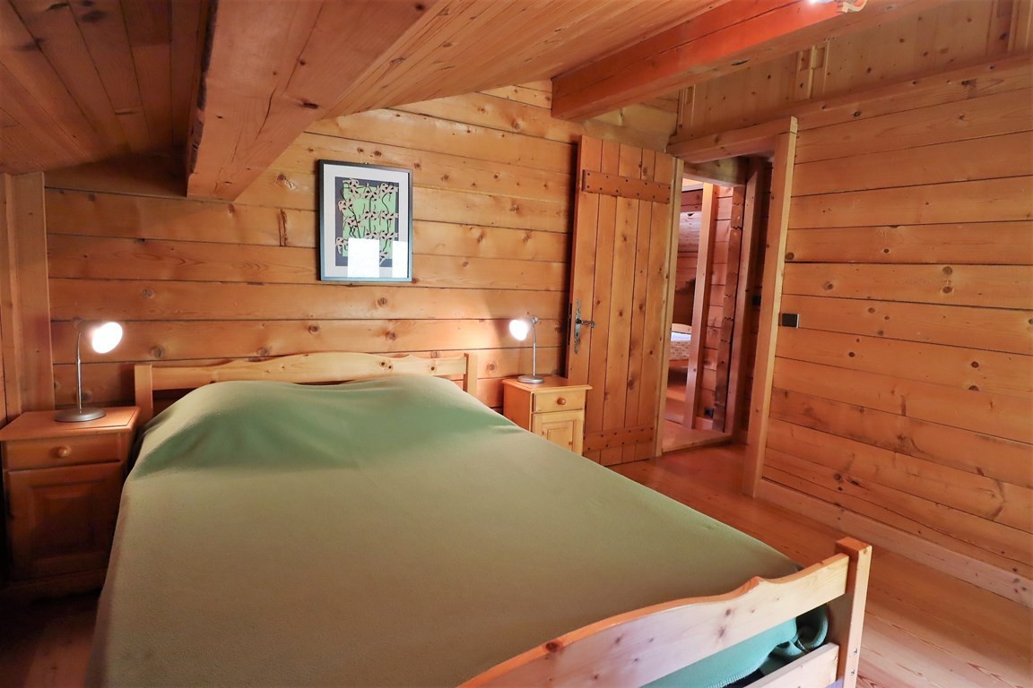 Chalet familial fonctionnel pour 10 personnes à 5 minutes du centre village - wifi inclus
