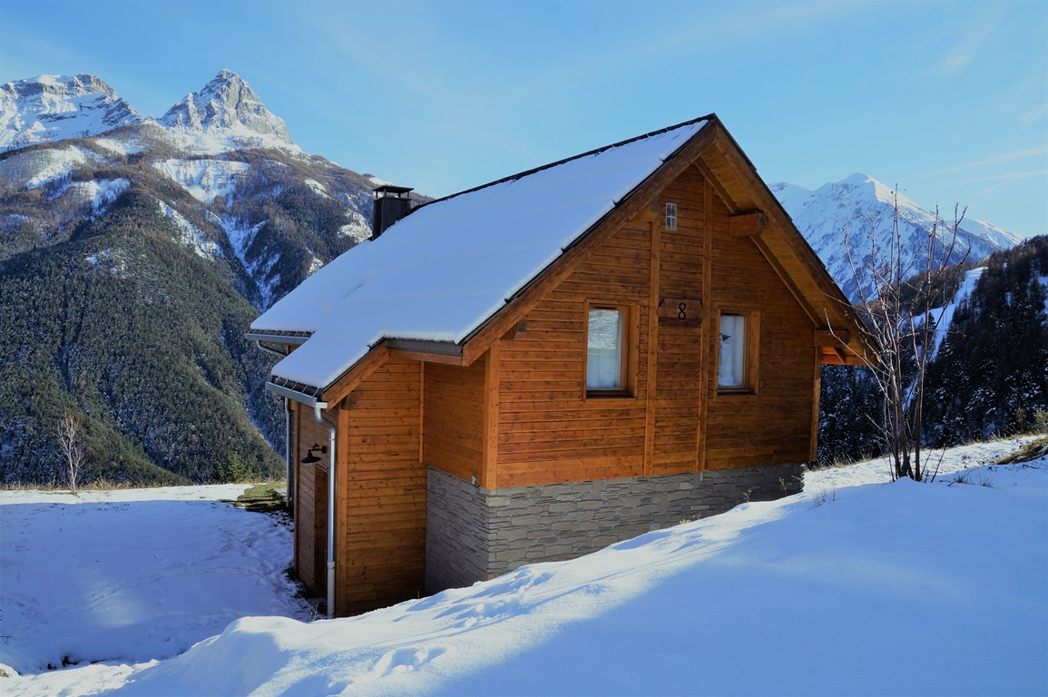 Location Chalet avec 4 chambres pour 12 personnes 