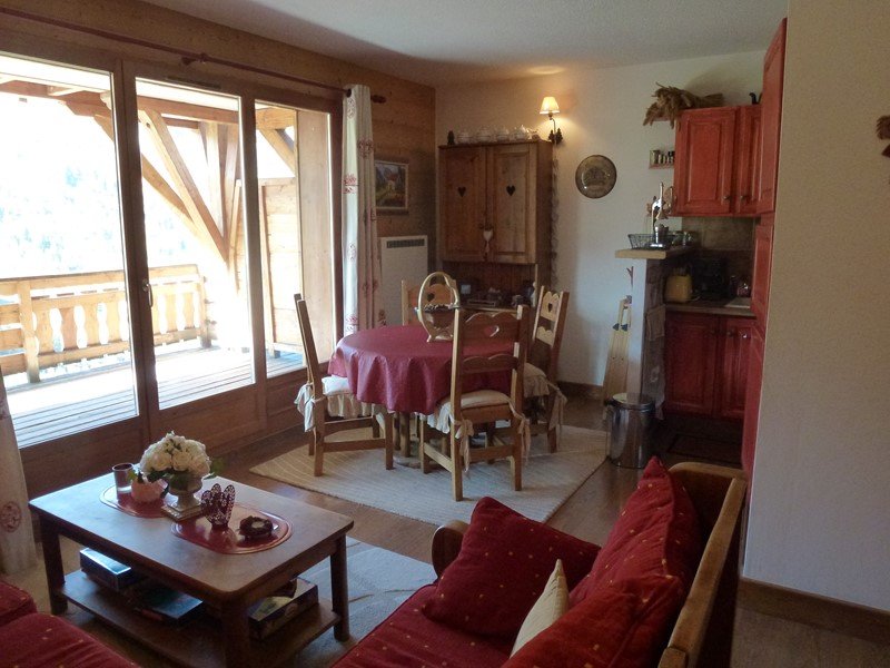 TRES BEL APPARTEMENT HAUTEUR STATION SECTEUR CHALETS
