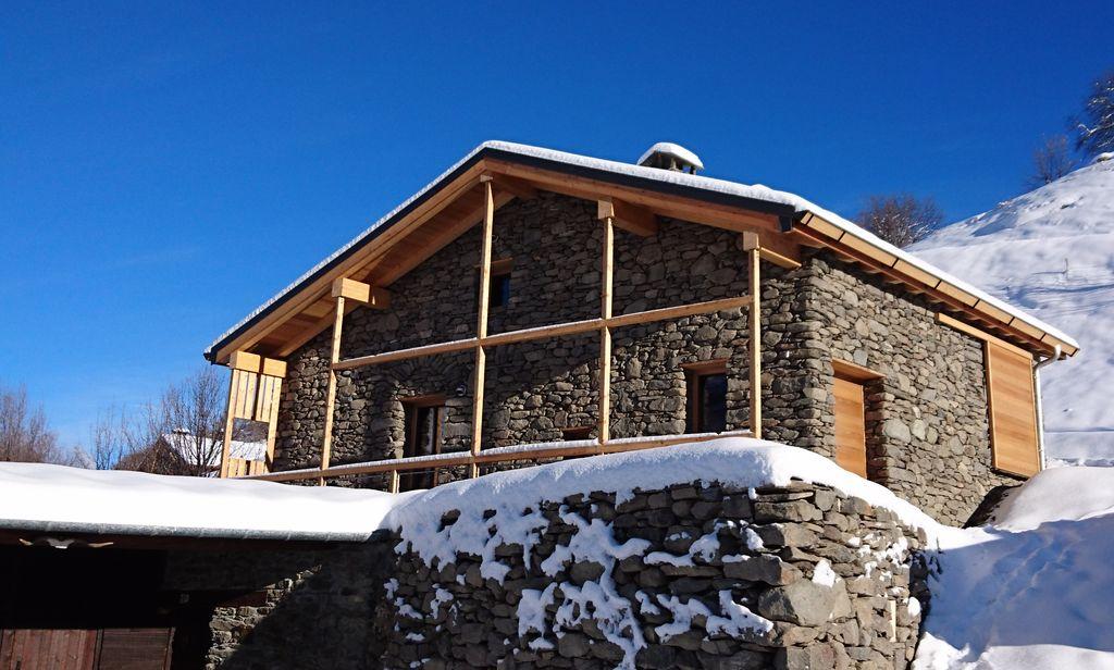 le "1898", en pleine nature, ski et randonnées