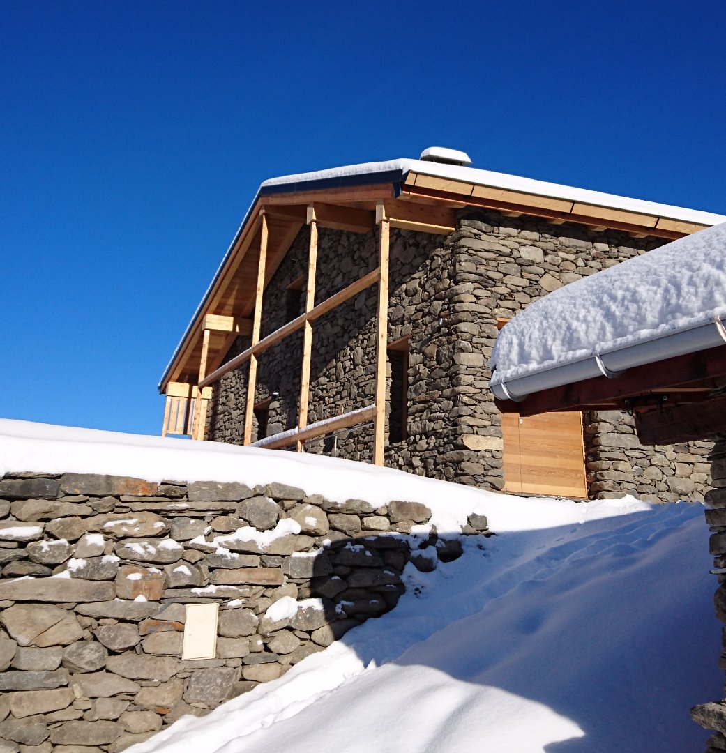 le "1898", en pleine nature, ski et randonnées