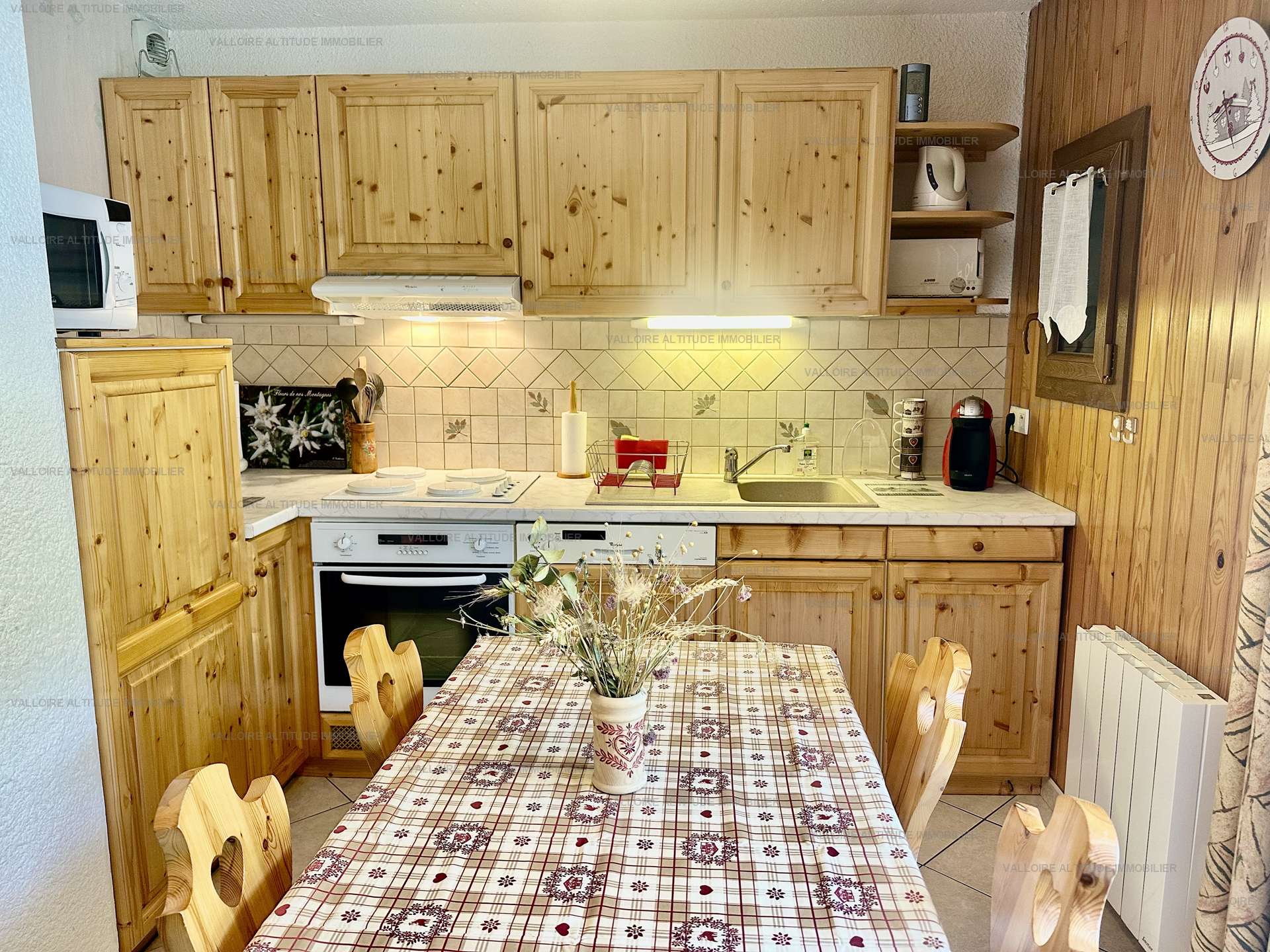 STUDIO 4 PERSONNES CENTRE VILLAGE