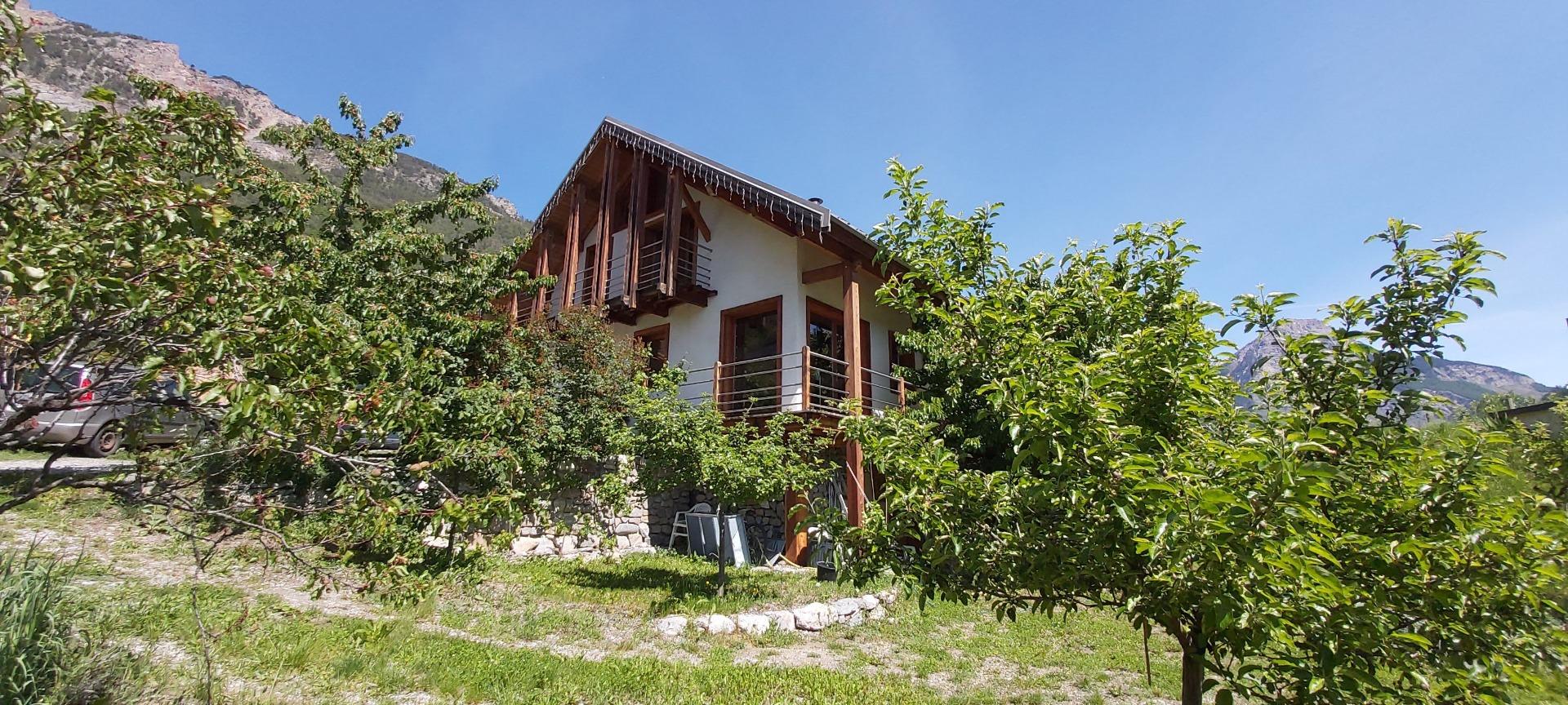 MAISON CHALET STANDING