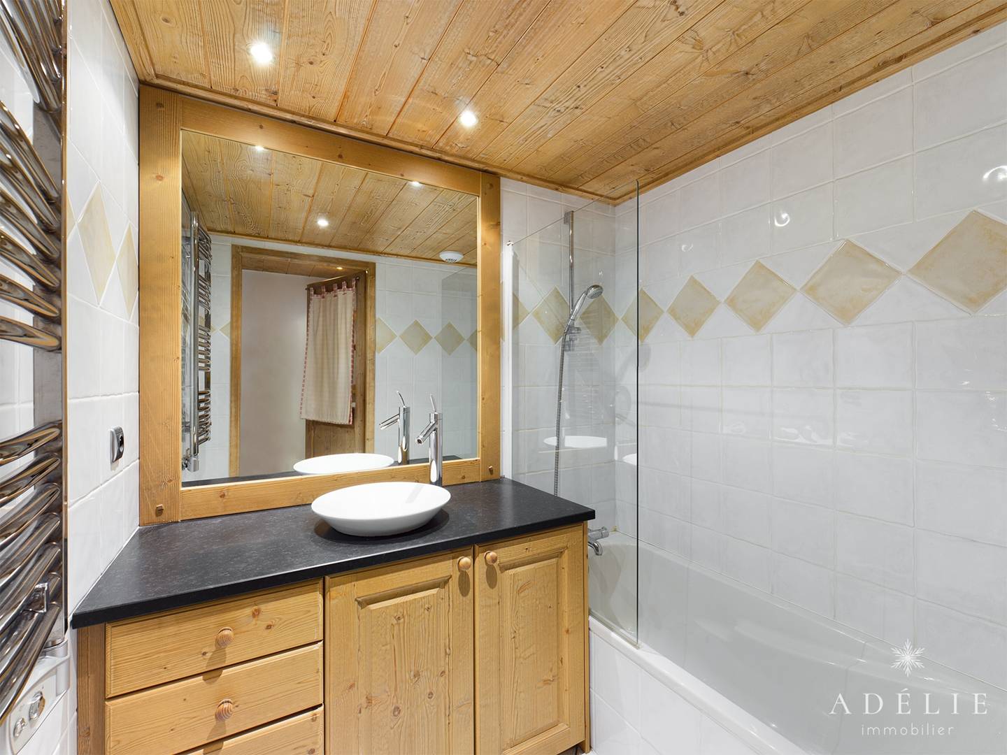 AGREABLE 3 PIECES AU CALME